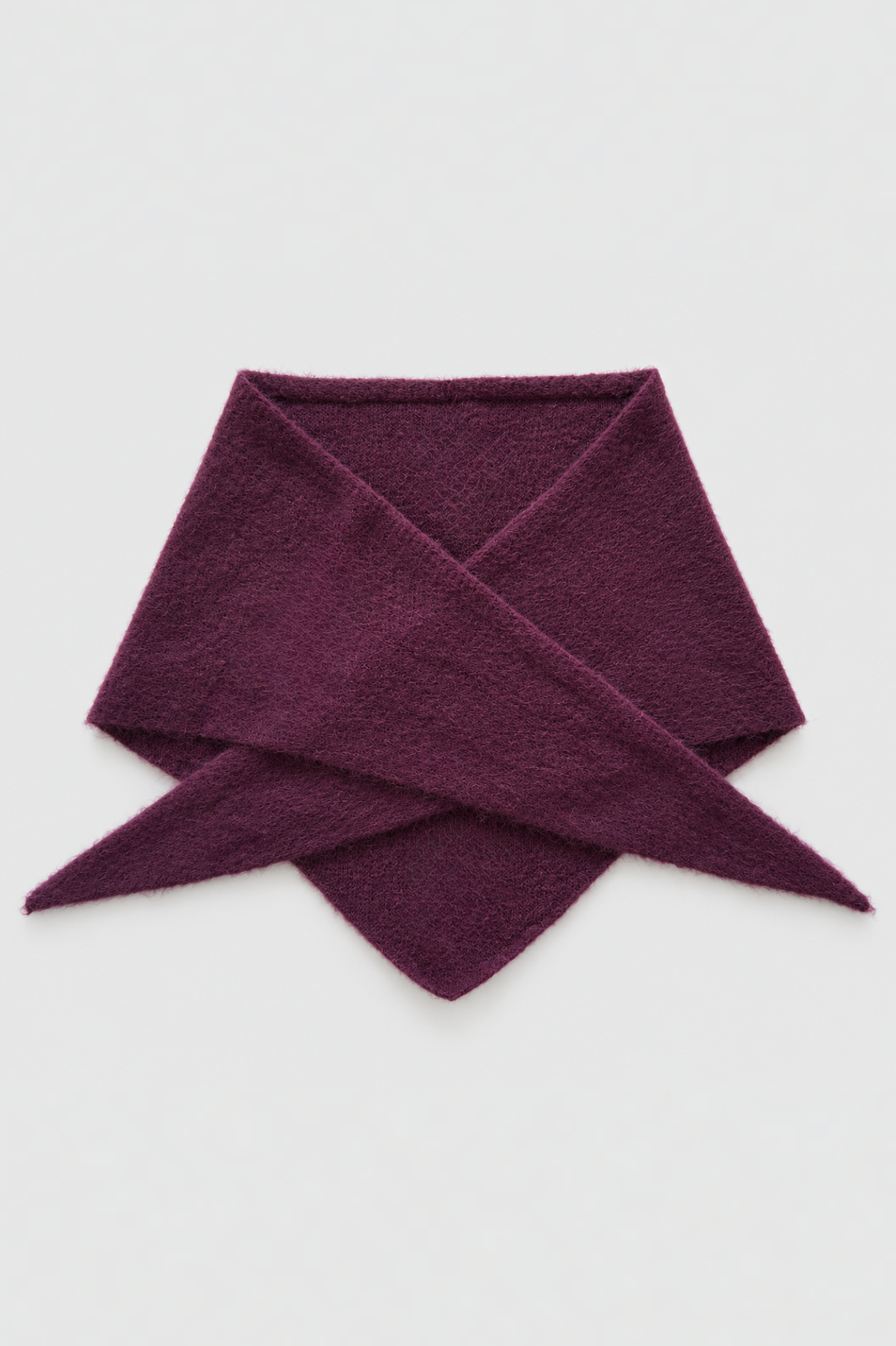 MILLS TRIANGULAR SCARF BERRY - ALPACA BLEND