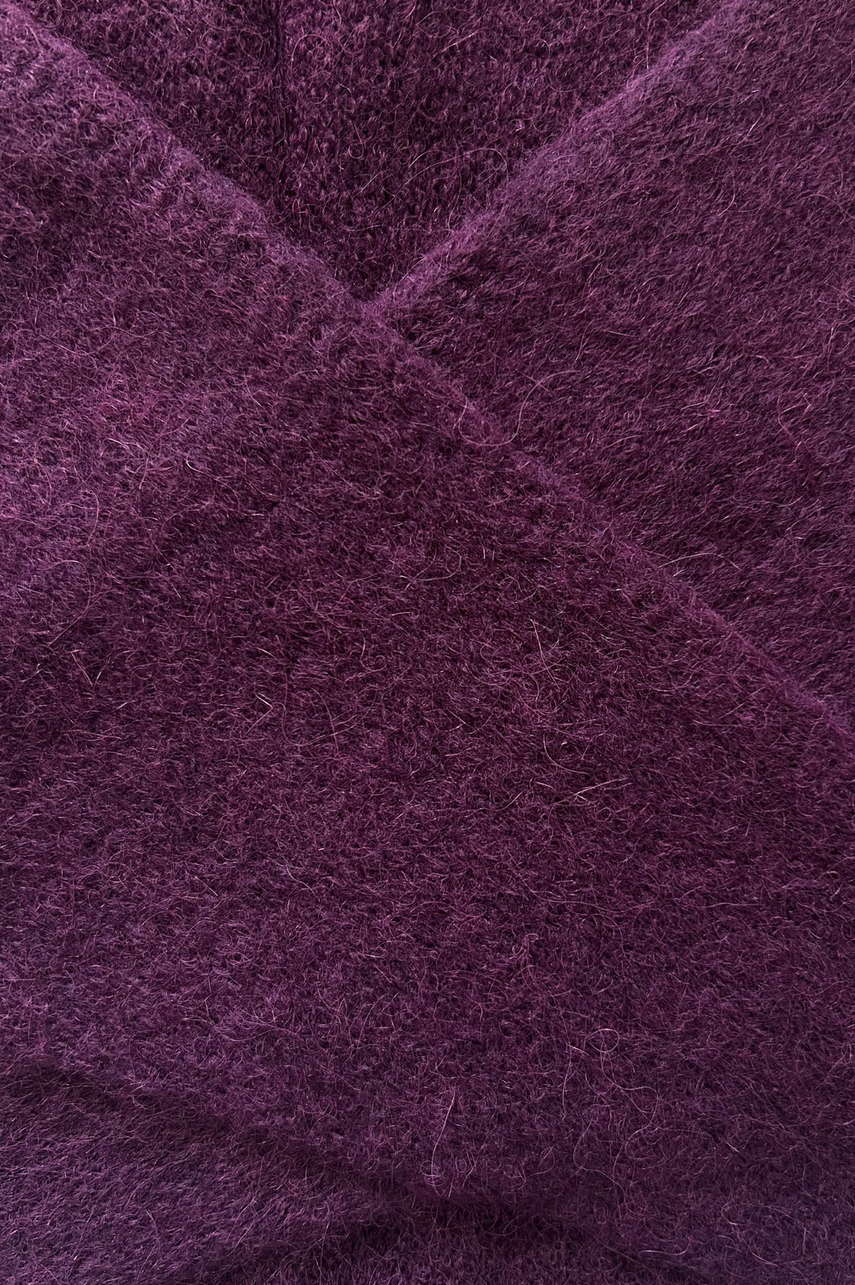 MILLS TRIANGULAR SCARF BERRY - ALPACA BLEND