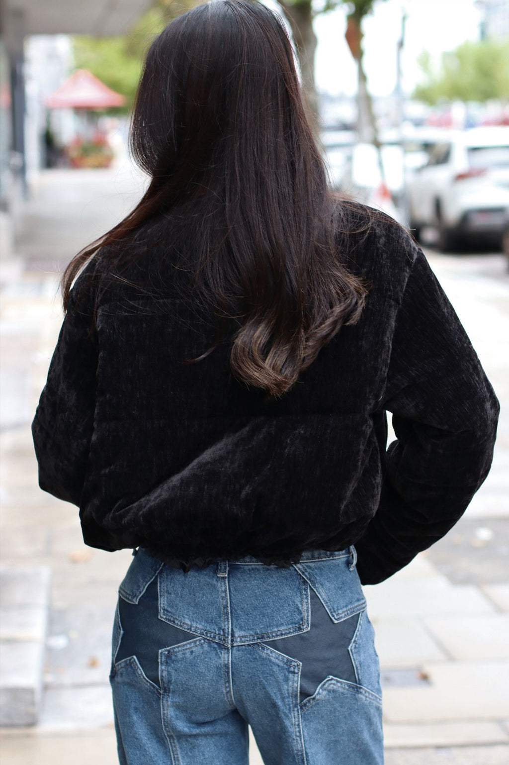 Riri Cropped Velvet Bomber Black