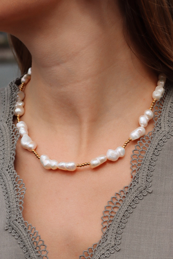 Mel Pearl Necklace