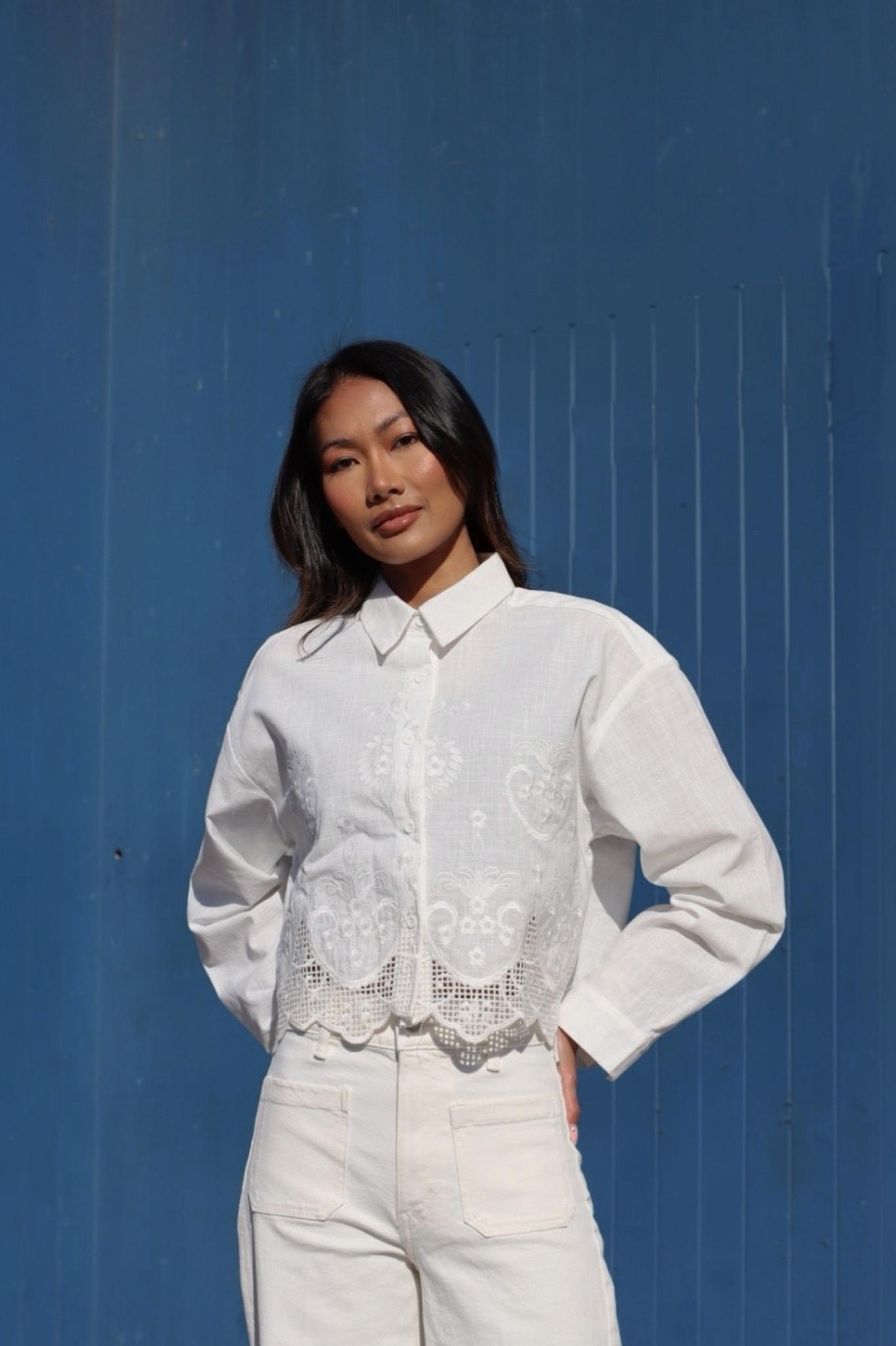 CORINNE CROPPED EMBROIDERED SHIRT