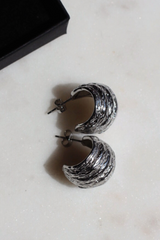 TEXTURED MINI DROP EARRINGS SILVER COLOUR