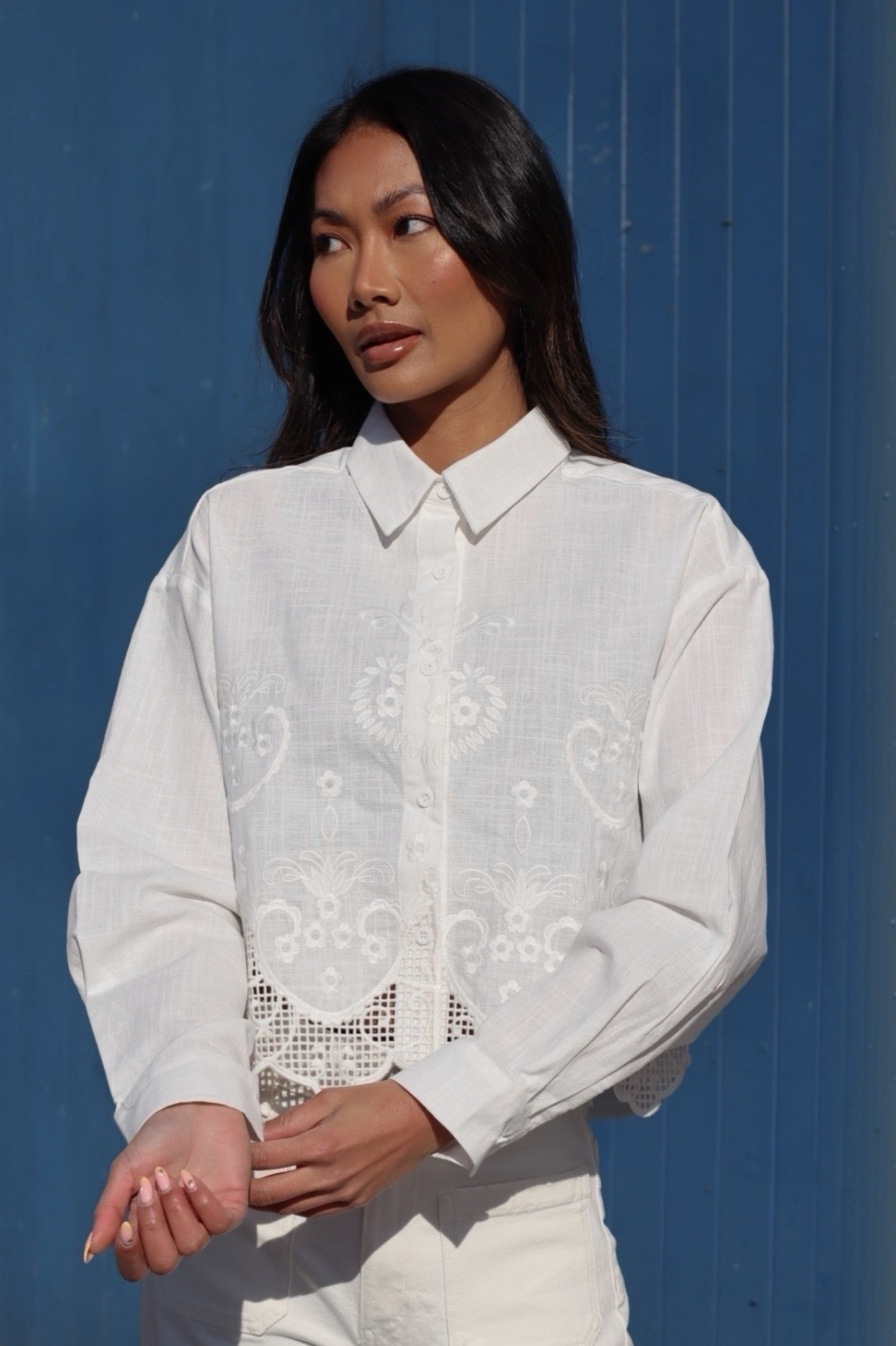 CORINNE CROPPED EMBROIDERED SHIRT