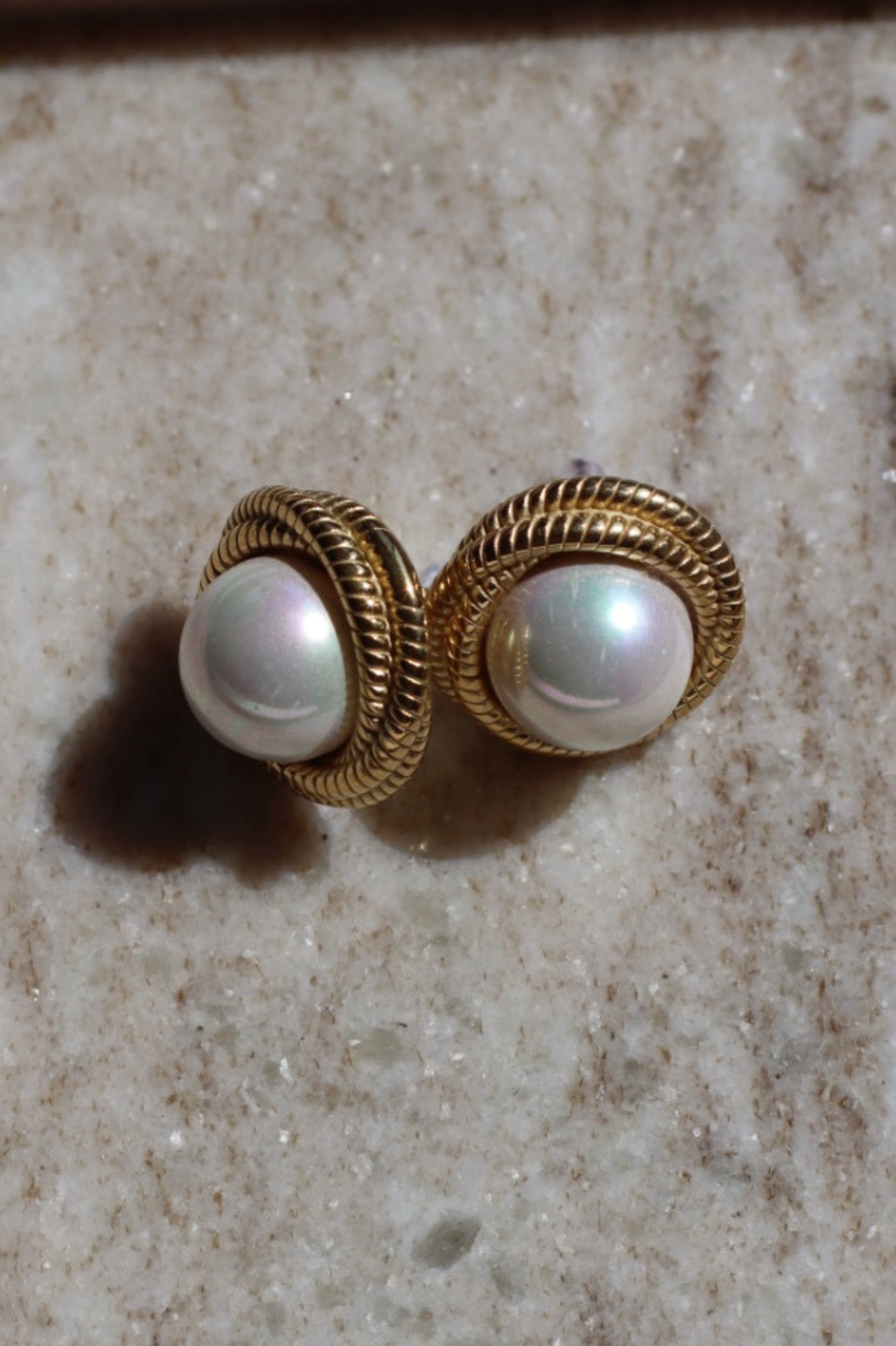 RETRO PEARL EARRINGS