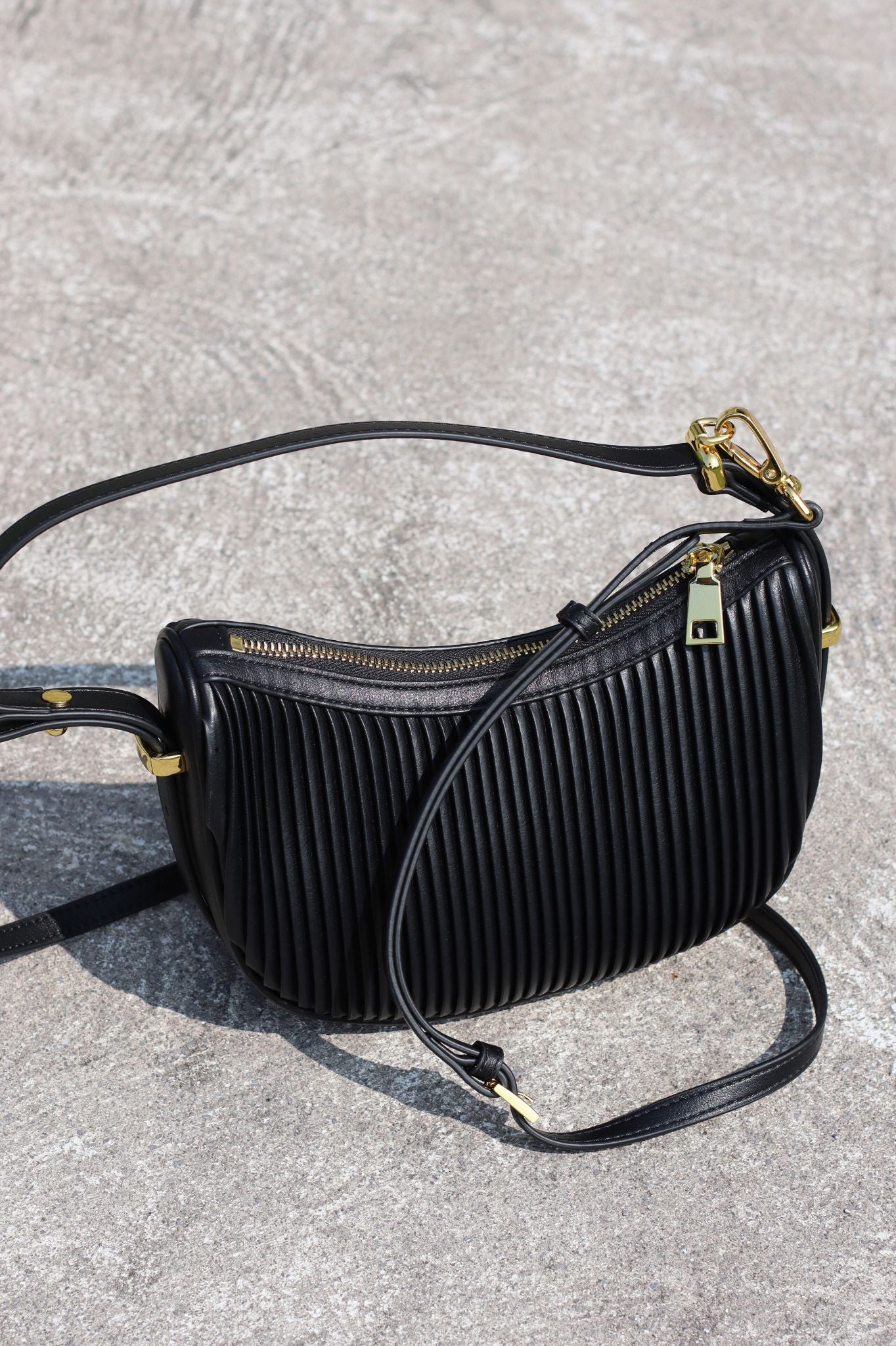 FLORIANNA PLISSE BAG BLACK