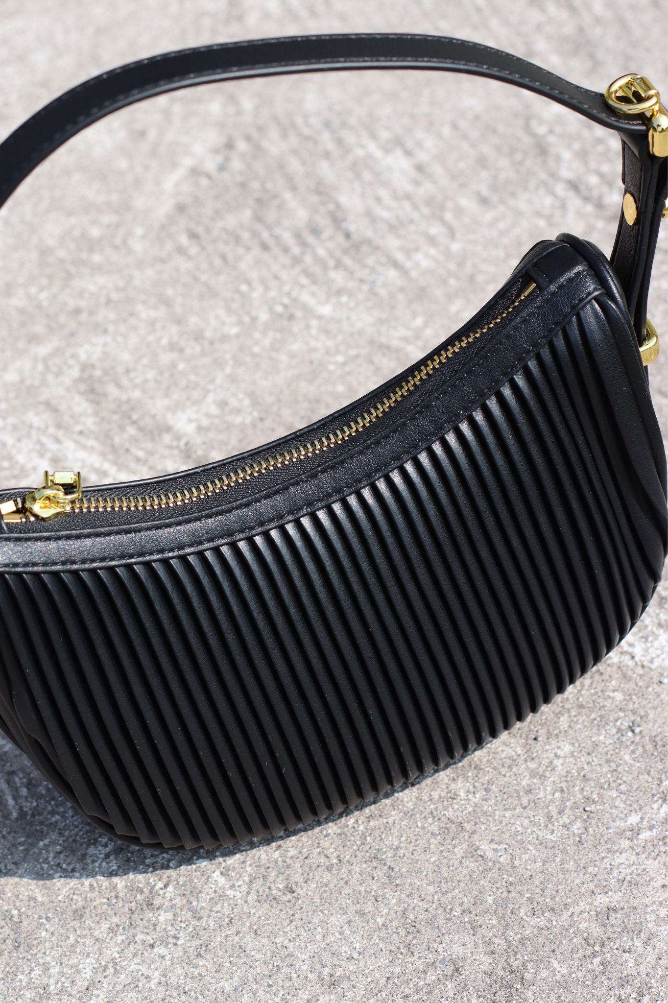 FLORIANNA PLISSE BAG BLACK