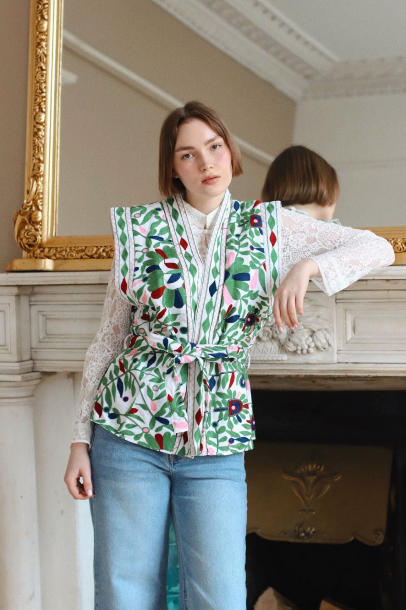 ADELINE SLEEVELESS JACKET
