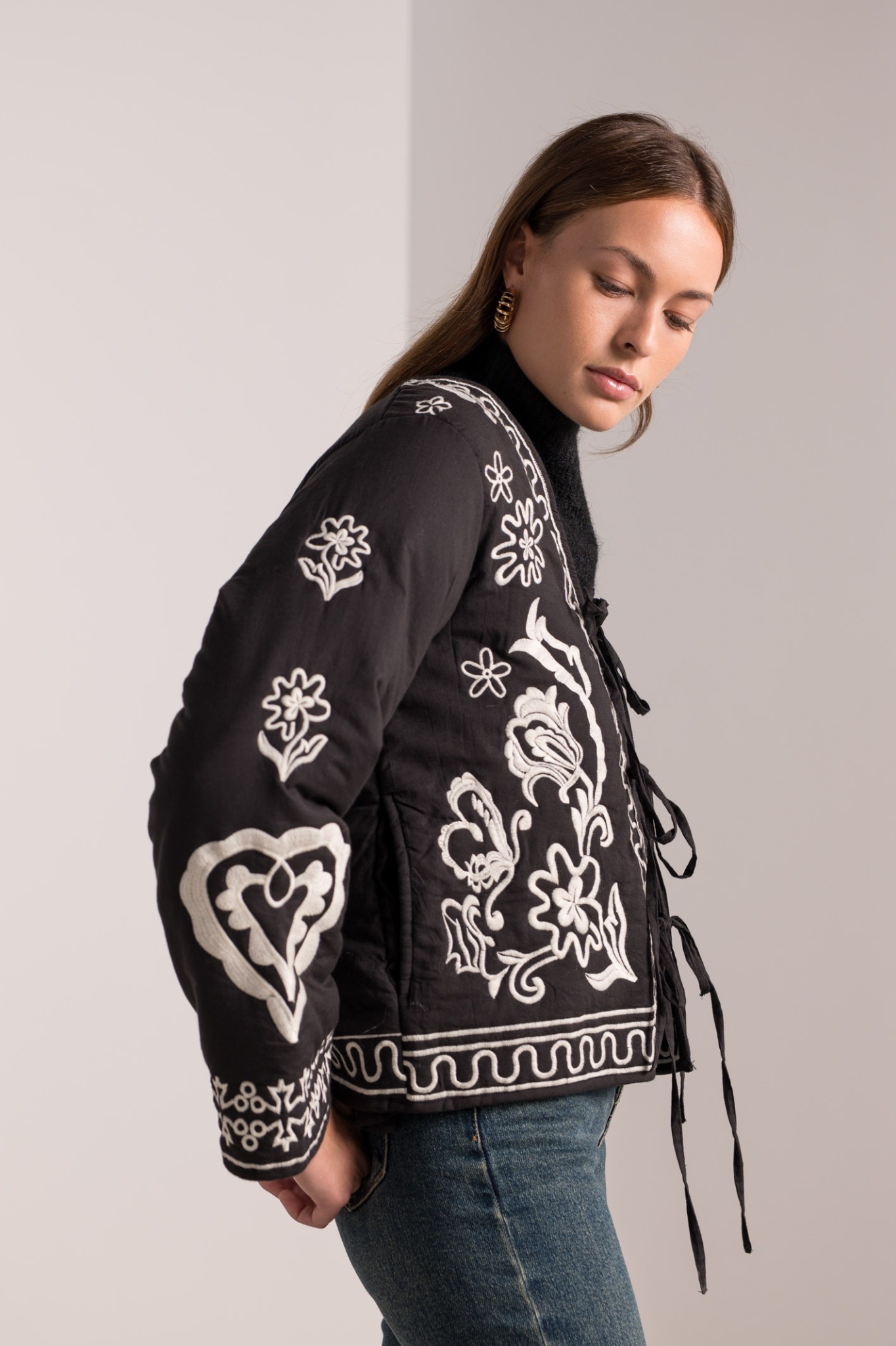 LORENA EMBROIDERED JACKET BLACK