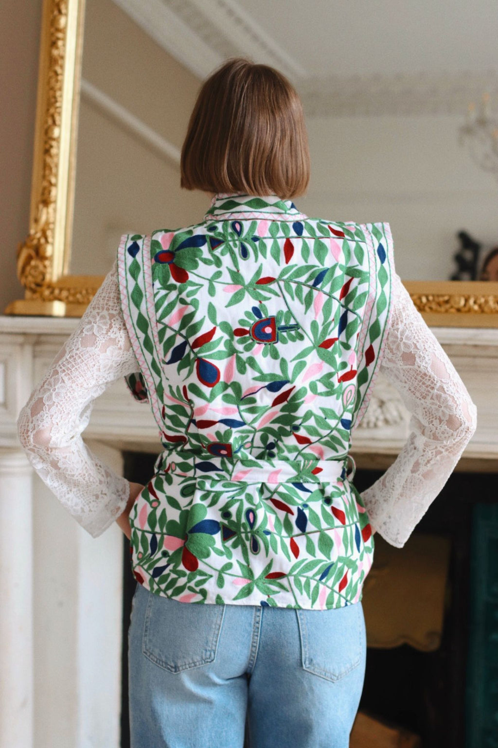 ADELINE SLEEVELESS JACKET