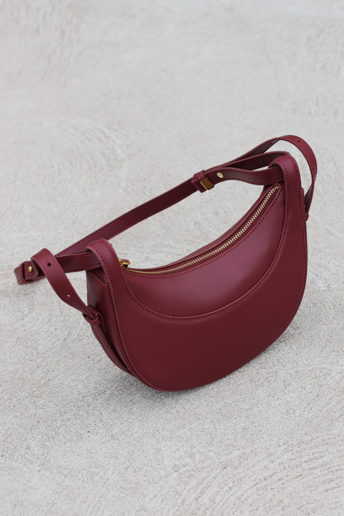 Finley Cross Body Bag Burgundy – SÓMAS STUDIO