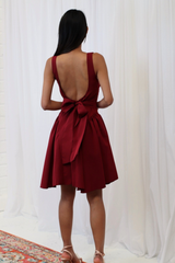 SKYLAR FLARE & BOW DRESS BURGUNDY