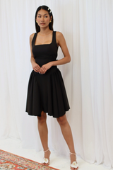 SKYLAR FLARE & BOW DRESS BLACK
