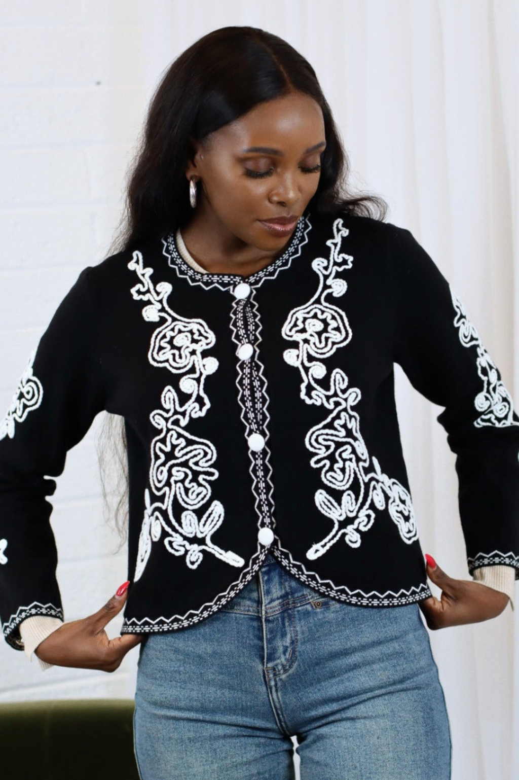 KENDALL EMBROIDERED CARDIGAN BLACK