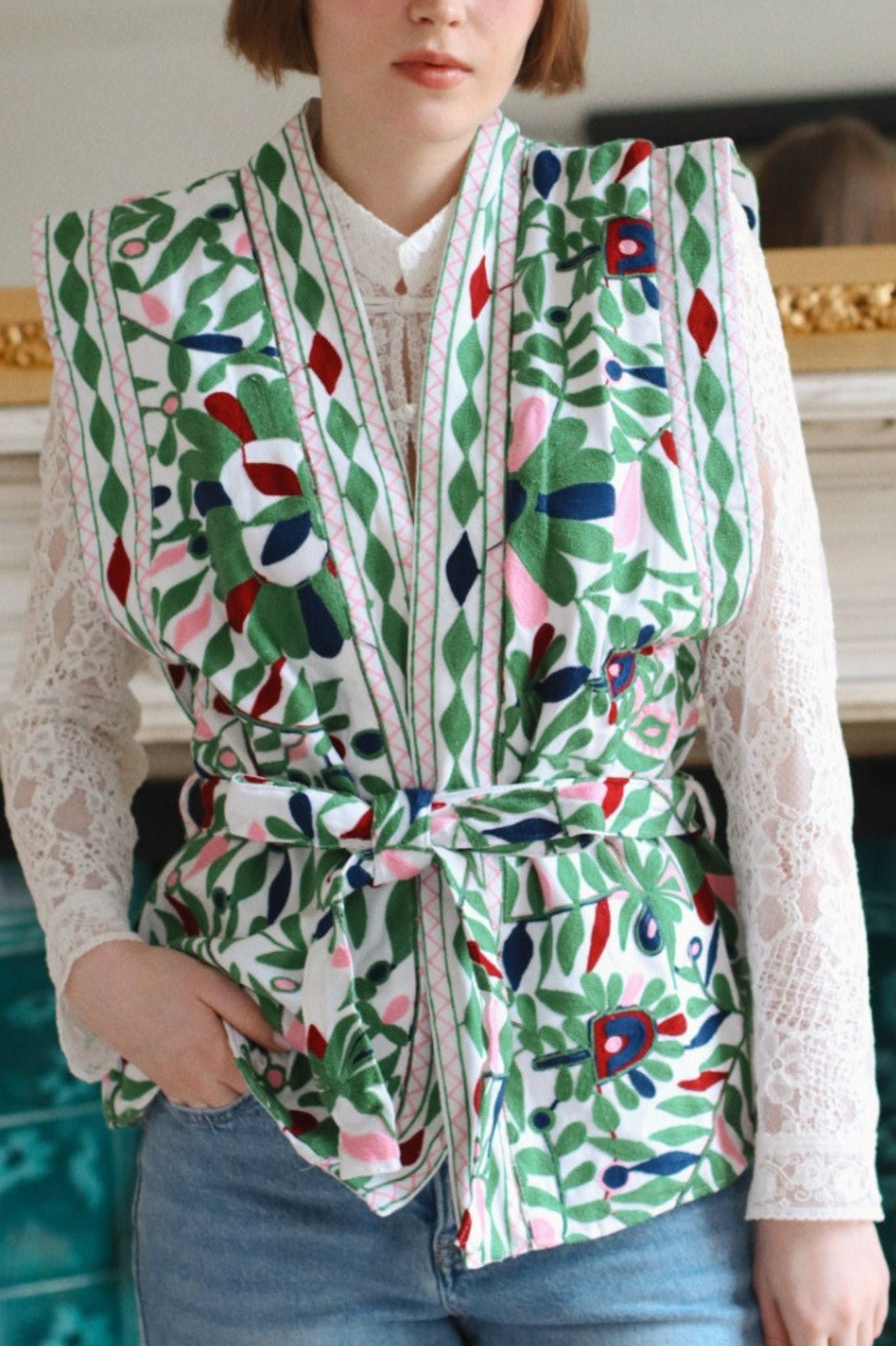 ADELINE SLEEVELESS JACKET