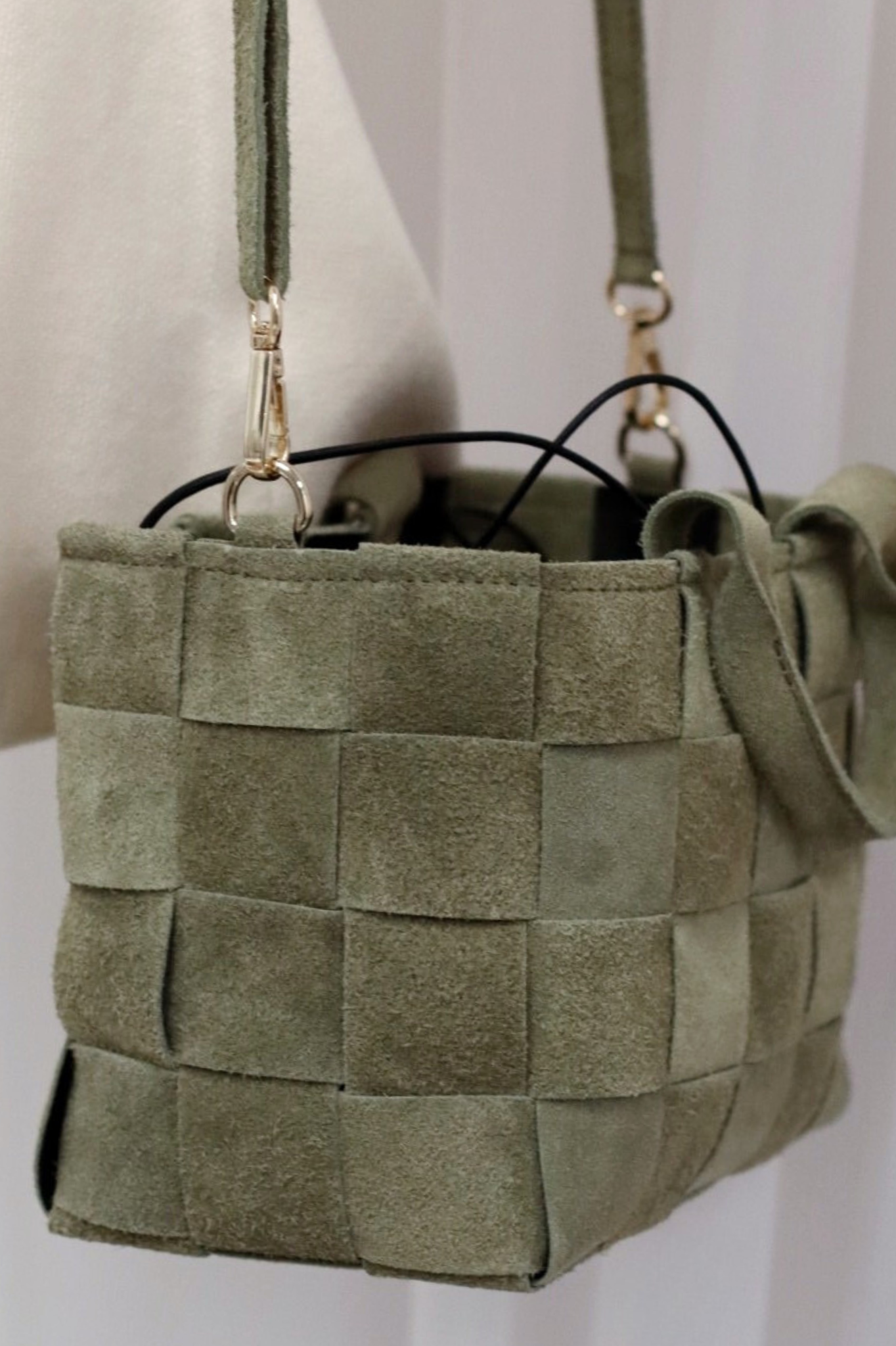 Fillipa Suede Woven Bucket Bag Green