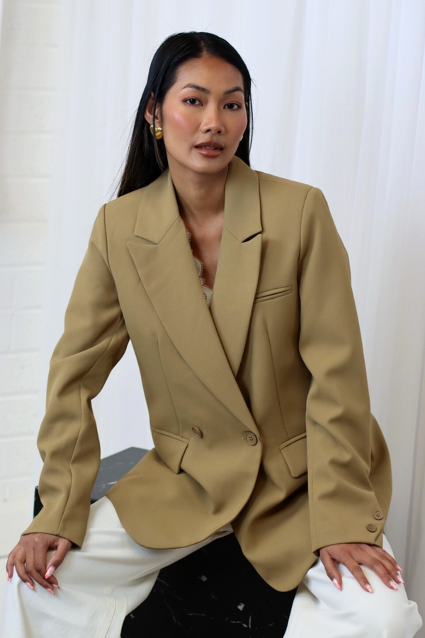 LARA LONGLINE BLAZER