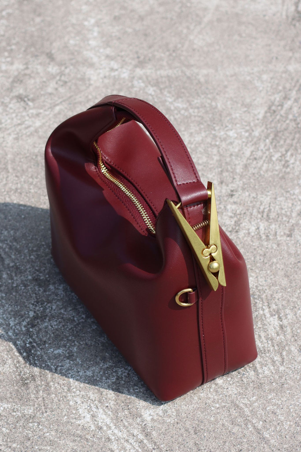 FREYDE CLIP BAG BURGUNDY