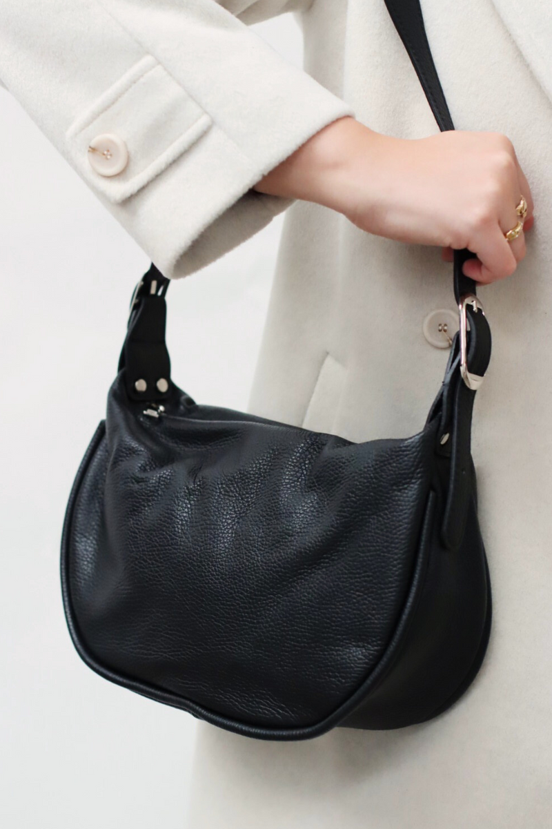 FIORA HALF MOON TOTE BLACK