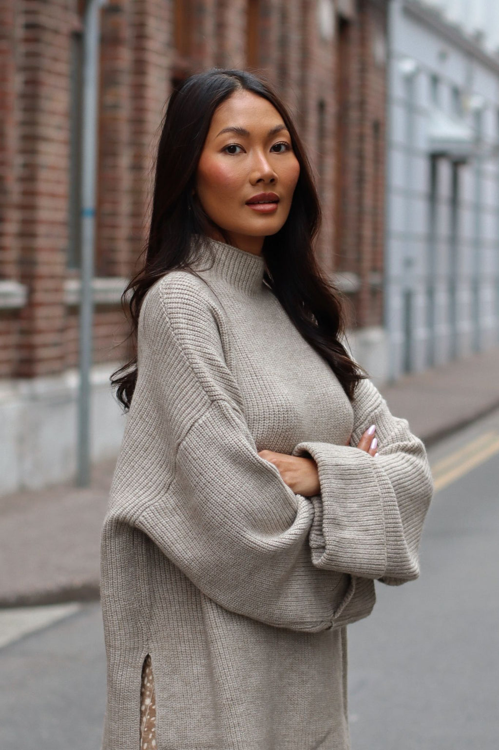 KALI OVERSIZED SWEATER TAUPE