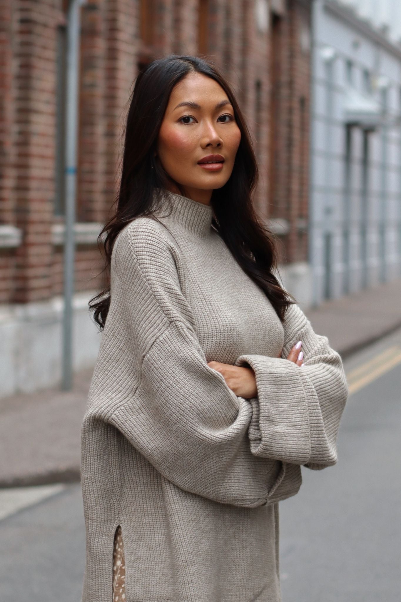 KALI OVERSIZED SWEATER TAUPE
