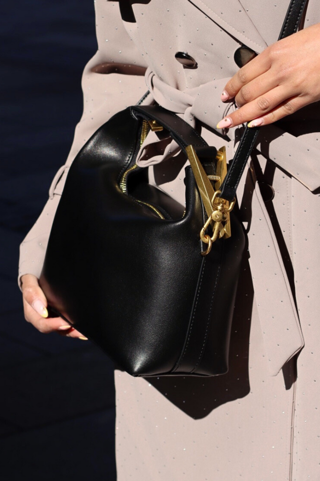 FREYDE CLIP BAG BLACK