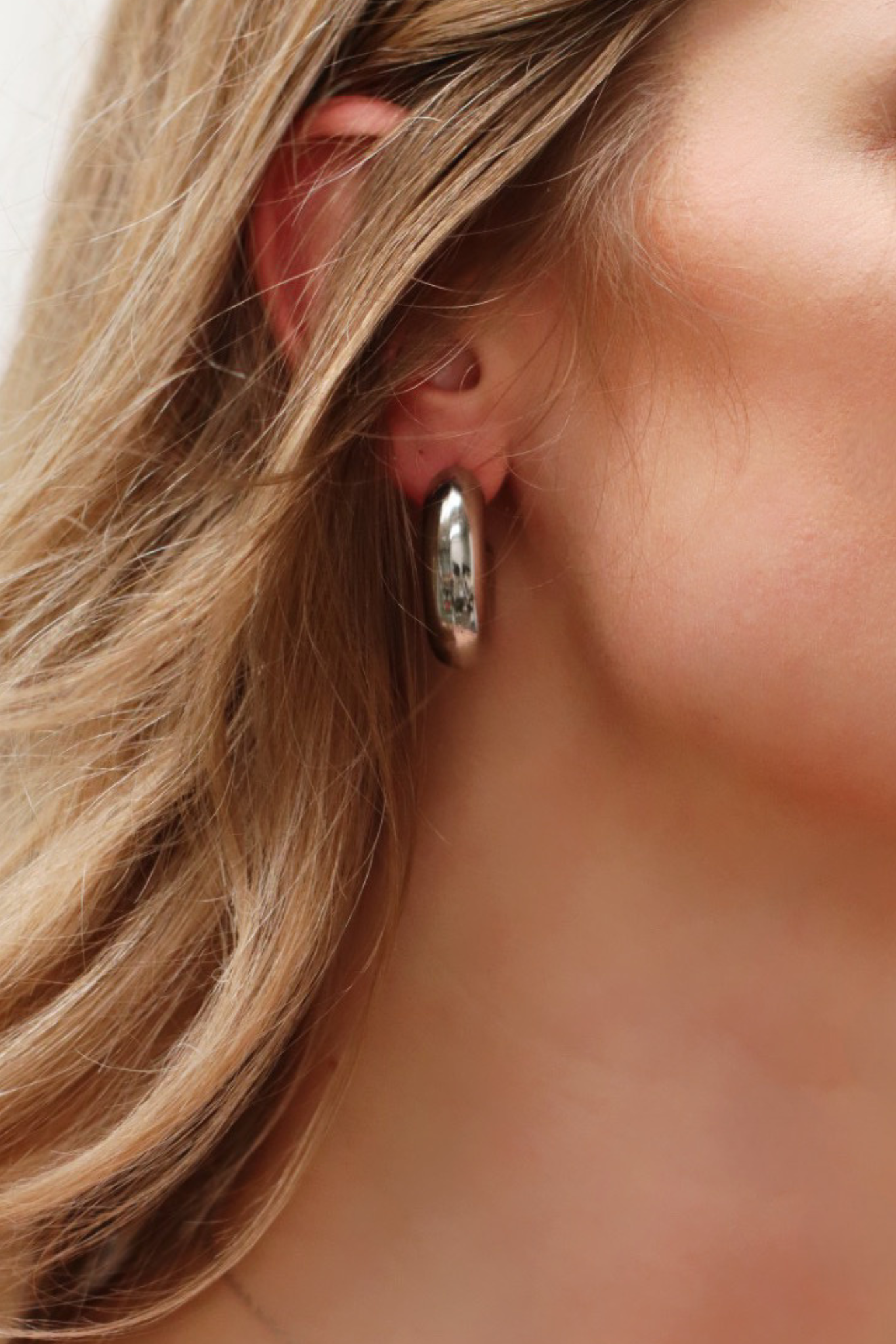 Bea Chunky Hoop Earrings