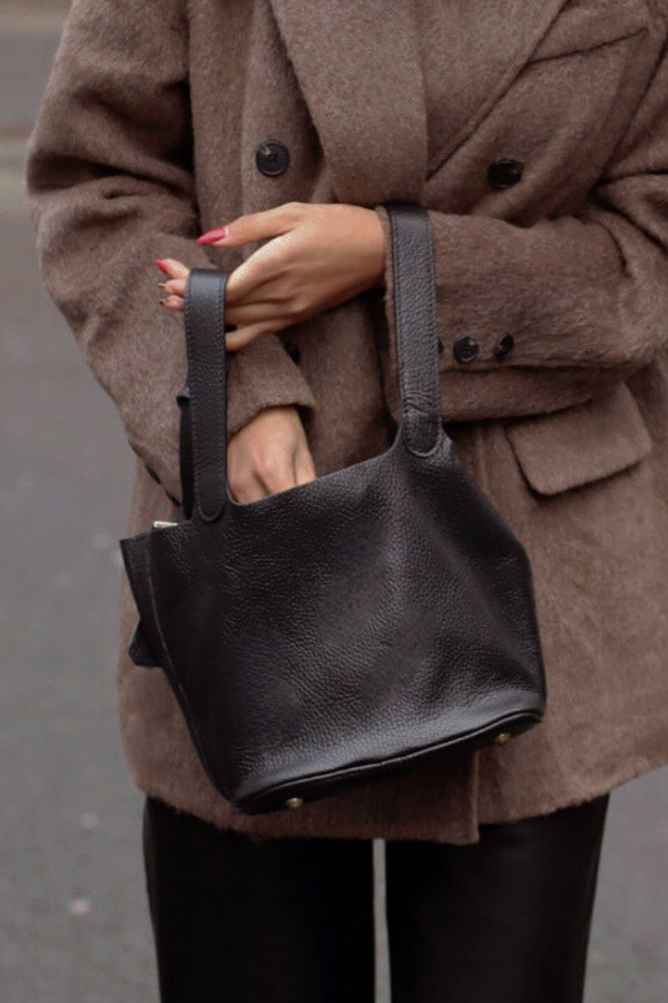 FILLY BUCKET BAG BLACK