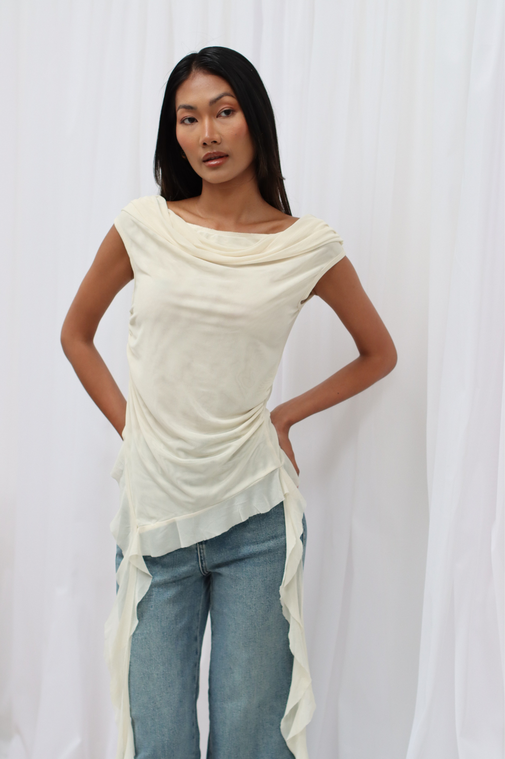 BARDOT TOP BUTTER YELLOW