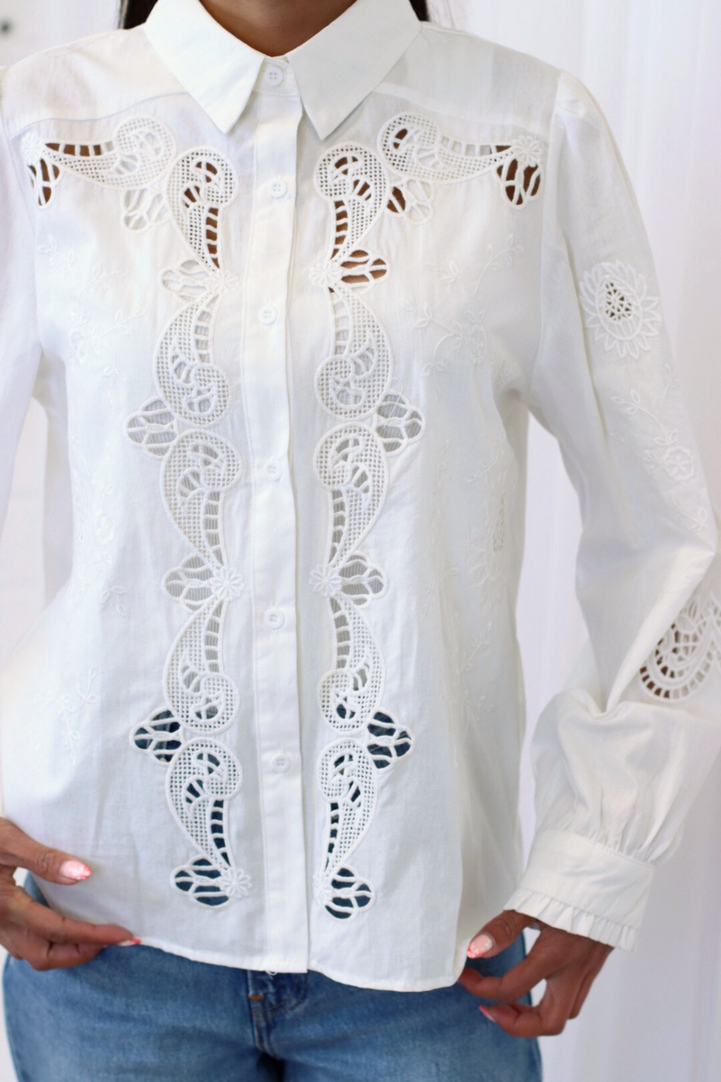 CLARA EMBROIDERED SHIRT