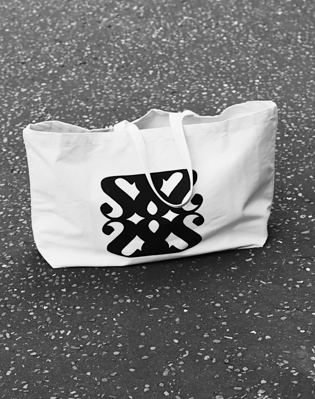OVERSIZED CANVAS TOTE