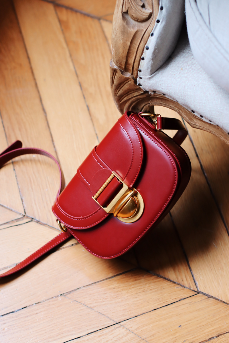FELICITY CROSS BODY BAG RED – SÓMAS STUDIO - Main Image