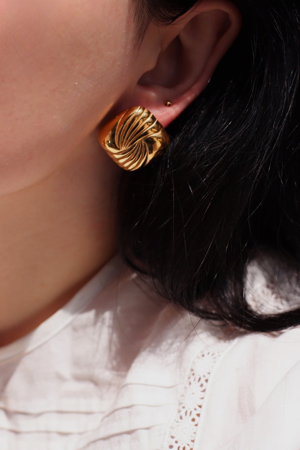 Jaqui Vintage Style Squared Earrings