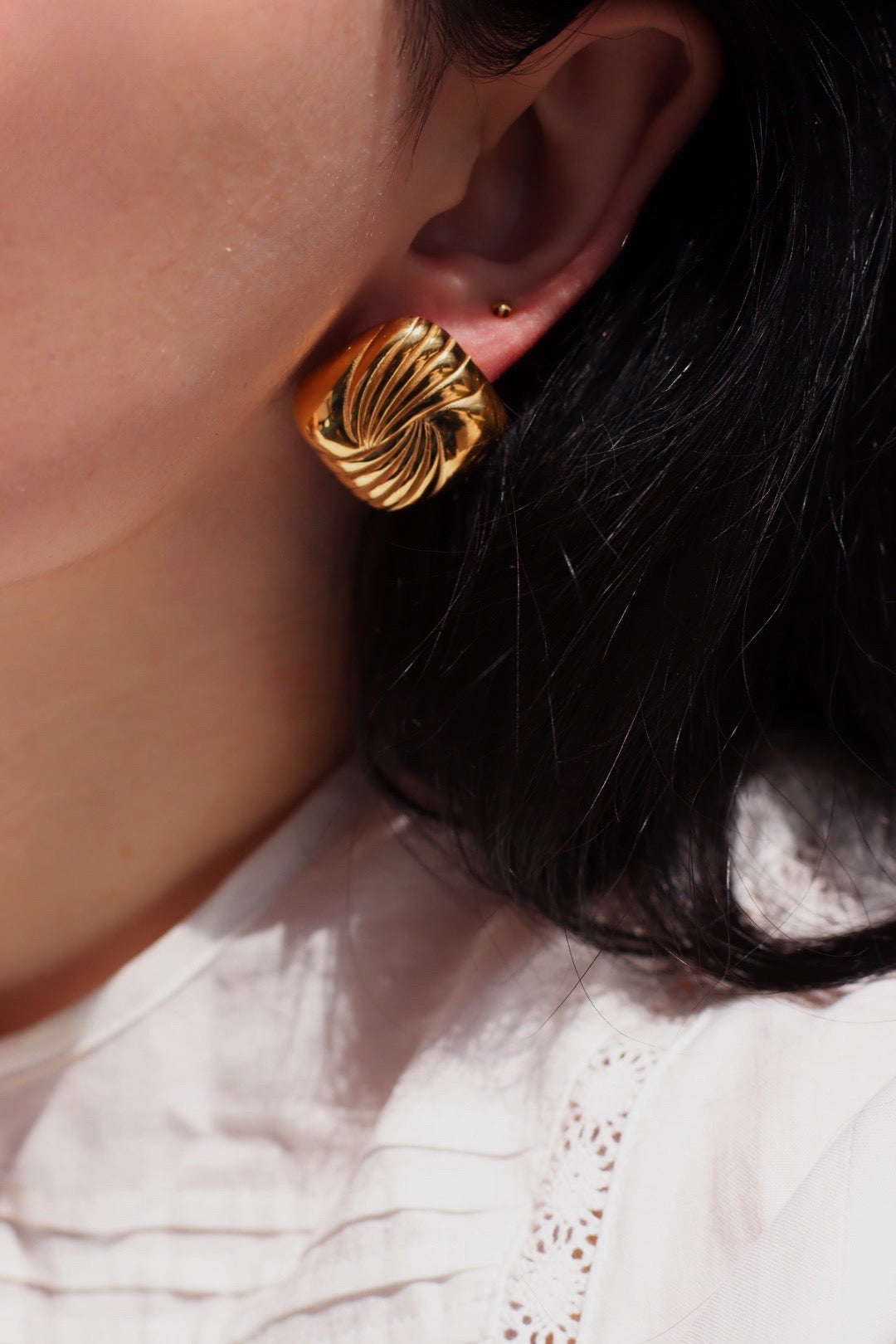 Jaqui Vintage Style Squared Earrings