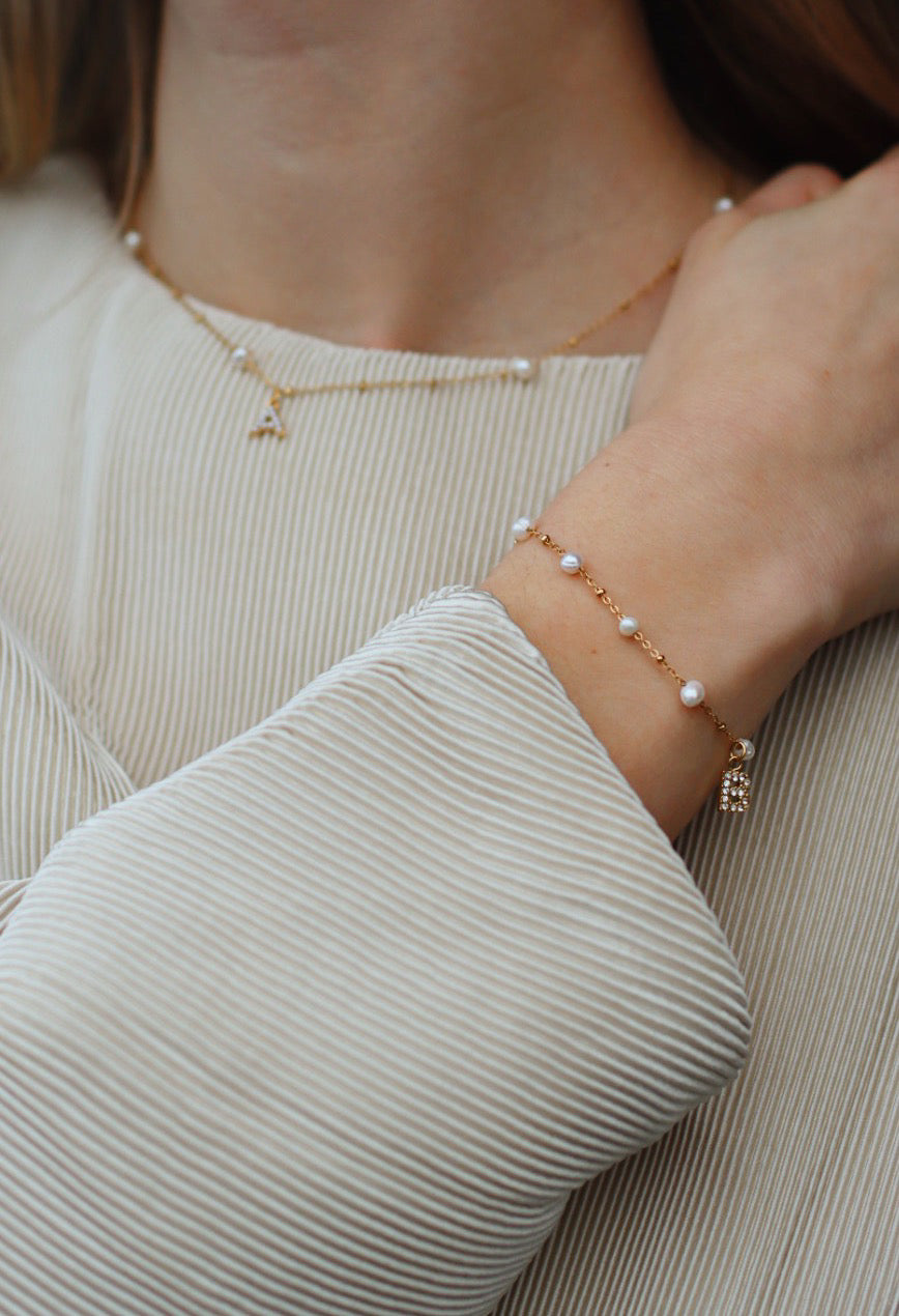Pearl Alphabet Pendant Bracelet