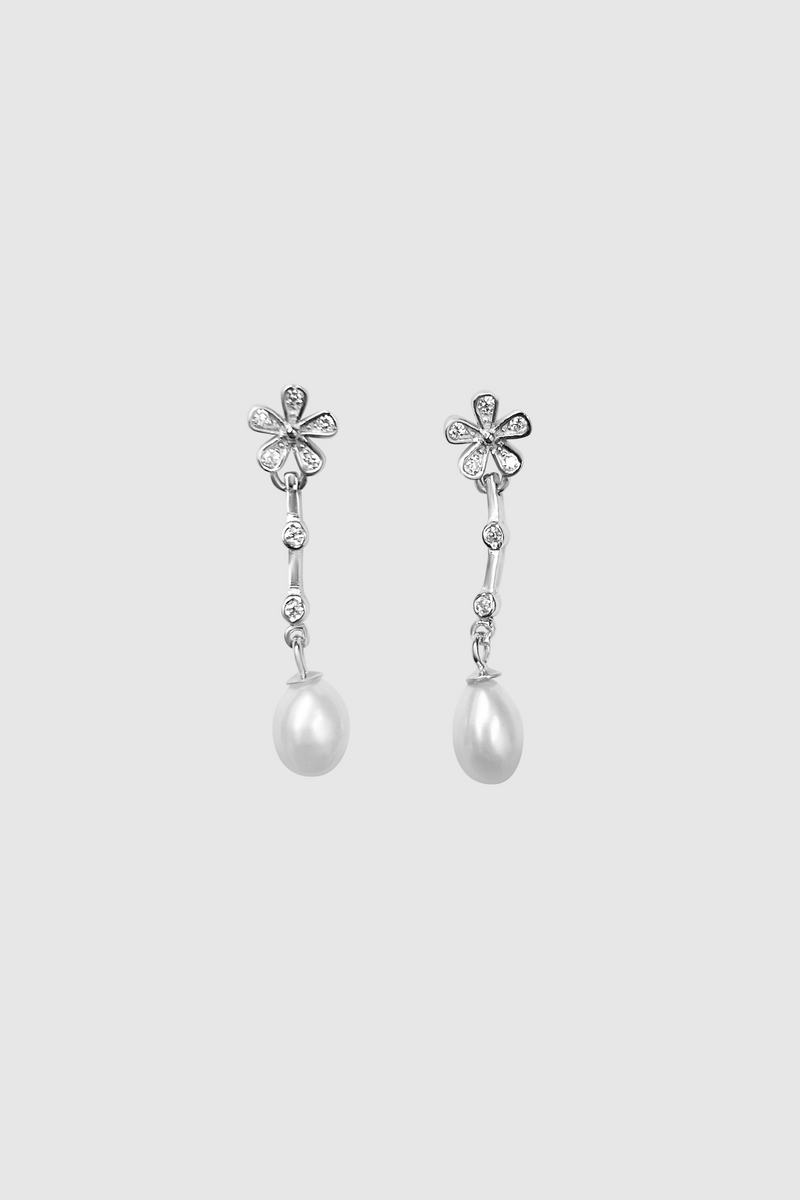 Wynn Pearl Drop Earrings Silver