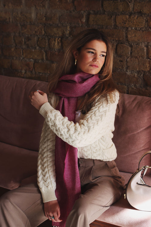 MERINO SCARF FUCHSIA