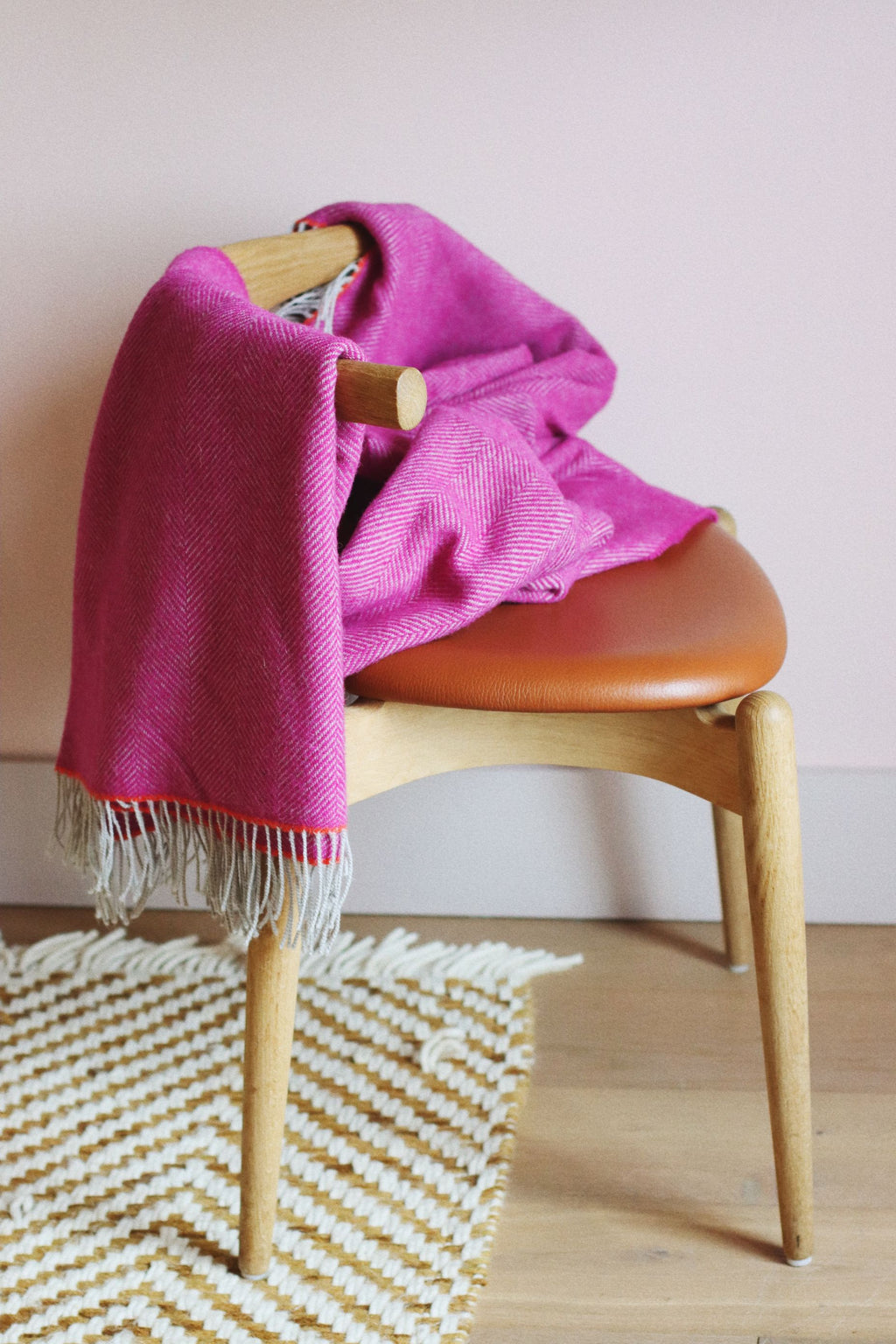 100% Wool Throw - Fuchsia
