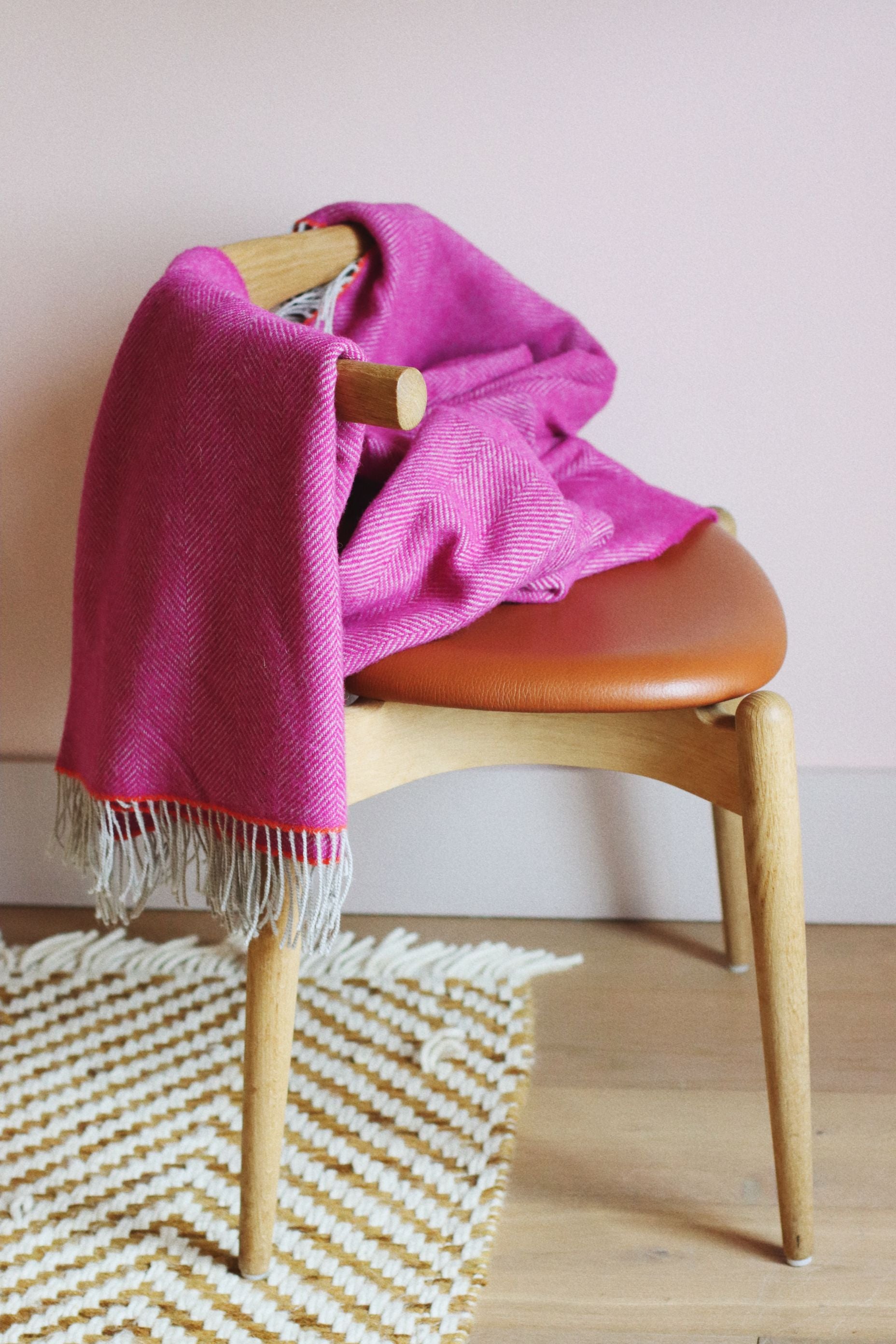 100% Wool Throw - Fuchsia