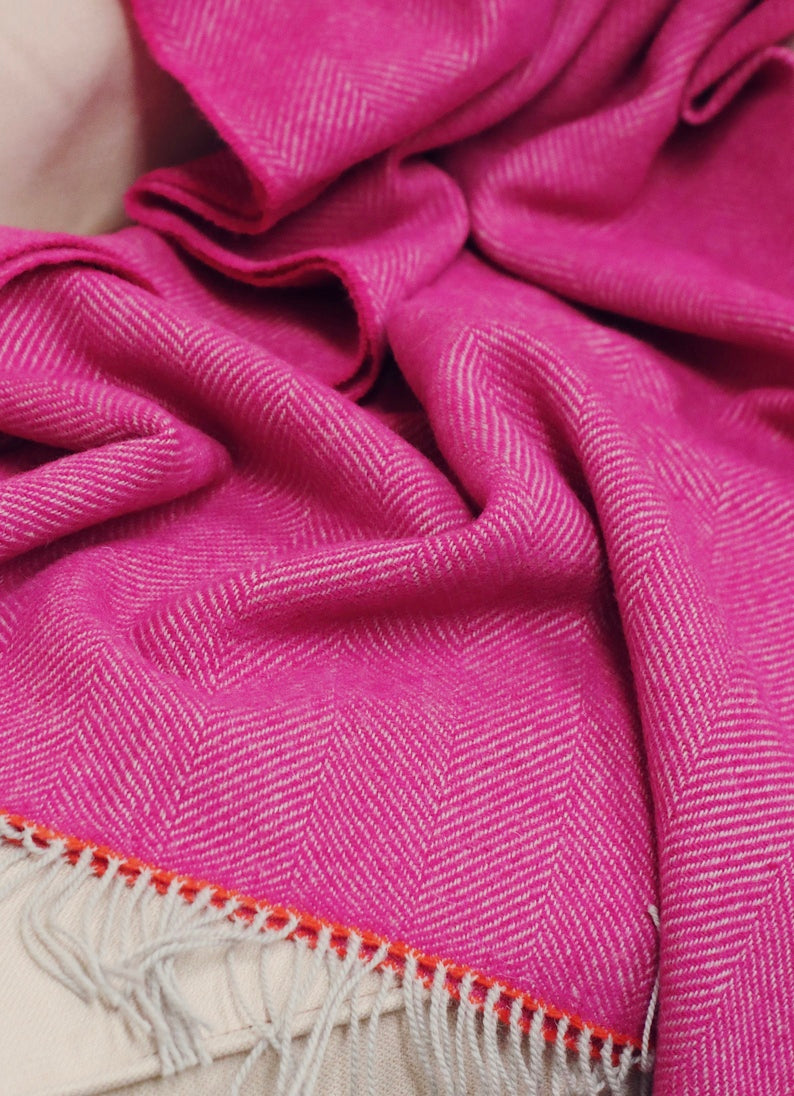 100% Wool Throw - Fuchsia